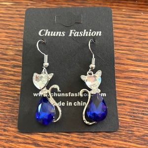 🌹 3 for $20 New🎉 Cat earrings